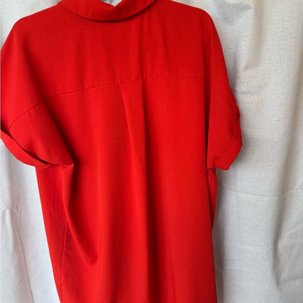 entro Bright Red Short-Sleeve Button-Down Shirt - Picture 2 of 3